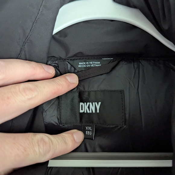 DKNY Black Puffer Jacket Women's Size XXL. Winter Puffer Coat With Hood. - Picture 3 of 9